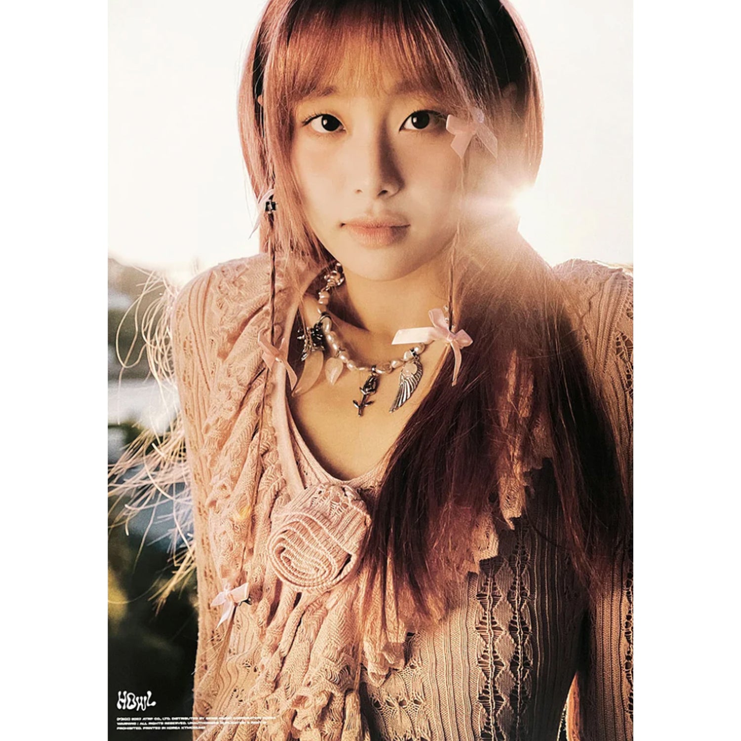 CHUU 1ST MINI ALBUM 'HOWL' POSTER ONLY WIND VERSION COVER