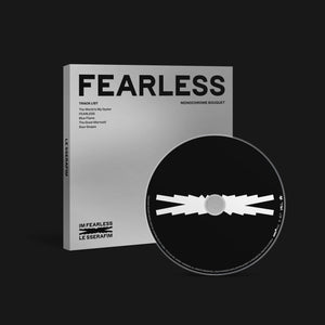 LE SSERAFIM 1ST MINI ALBUM 'FEARLESS' (MONOCHROME BOUQUET VER.) COVER