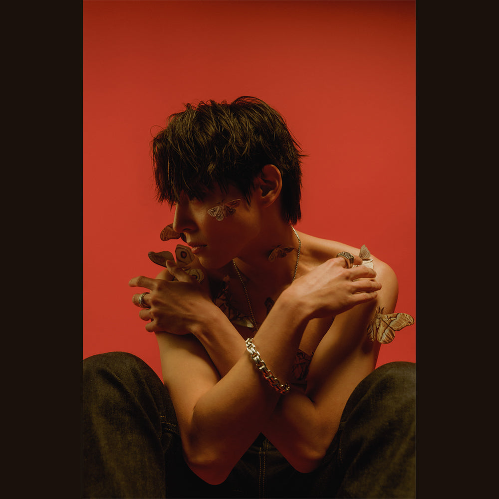KIM WOO SUNG (THE ROSE) 1ST EP ALBUM 'MOTH' COVER